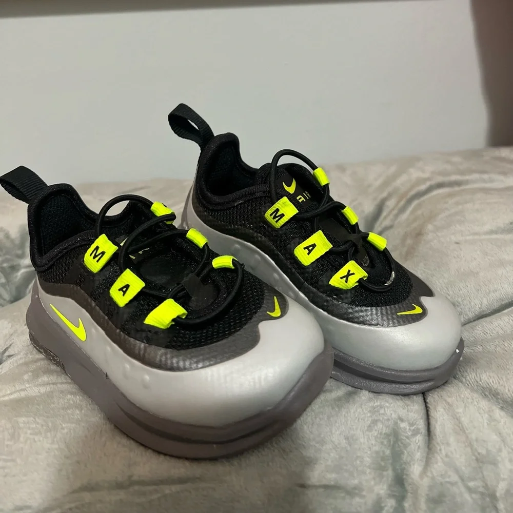 air max axis - Picture 2 of 4
